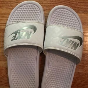 Nike slides